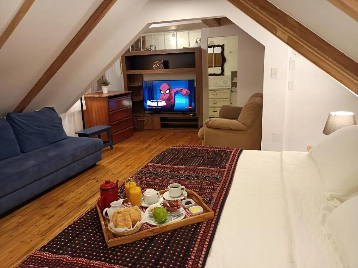 Iguanazu Bed & Breakfast 과야킬