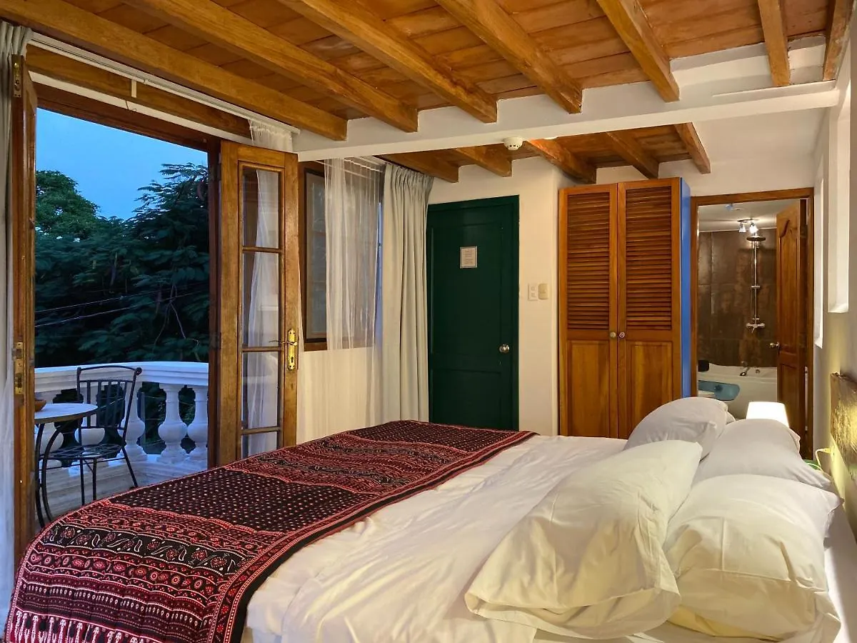 Iguanazu Bed & Breakfast Guayaquil 3*,  Ecuador