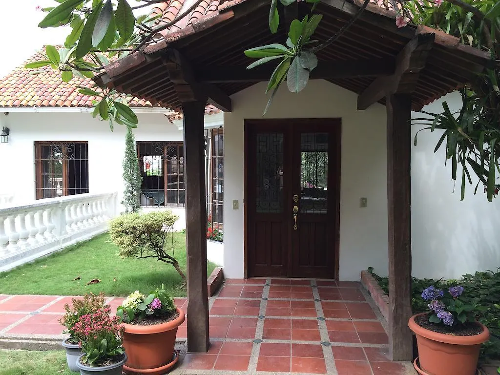 Iguanazu Bed & Breakfast Guayaquil