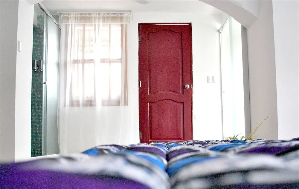 Iguanazu Bed & Breakfast 과야킬