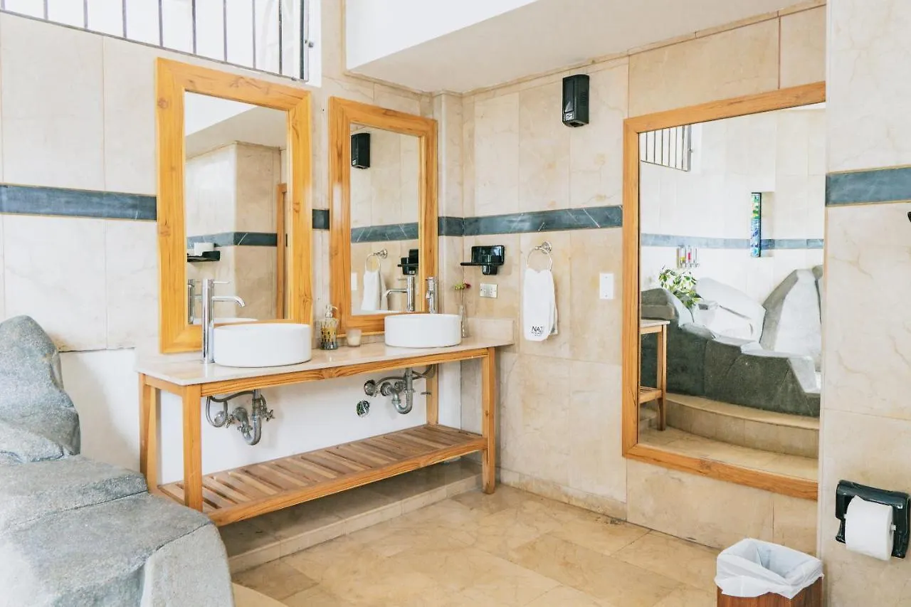 Iguanazu Bed & Breakfast 과야킬